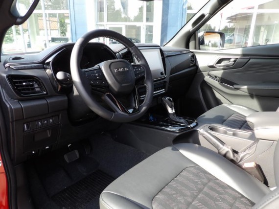 Isuzu D-Max V-Cross Double Cab 4x4 A/T (foto 3)