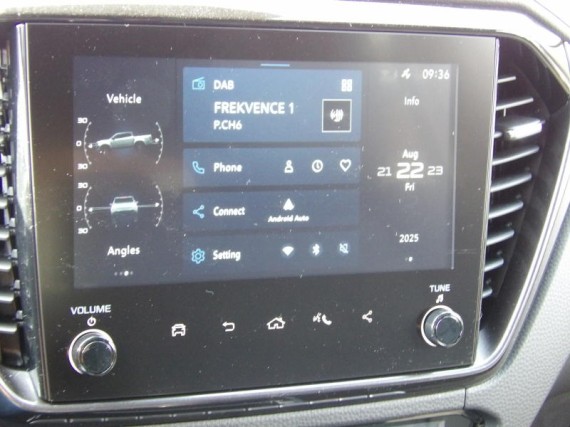 Isuzu D-Max V-Cross Double Cab 4x4 A/T (foto 17)