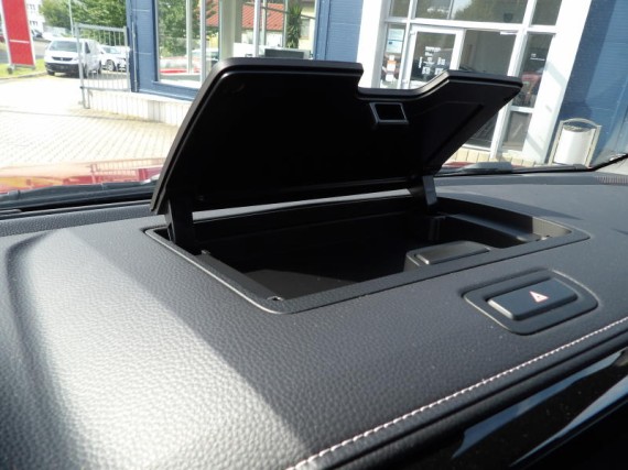 Isuzu D-Max V-Cross Double Cab 4x4 A/T (foto 49)