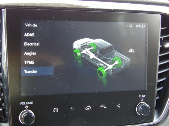 Isuzu D-Max V-Cross Double Cab 4x4 A/T (foto 26)