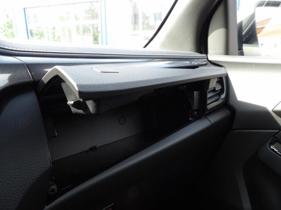 Isuzu D-Max V-Cross Double Cab 4x4 A/T (foto 48)