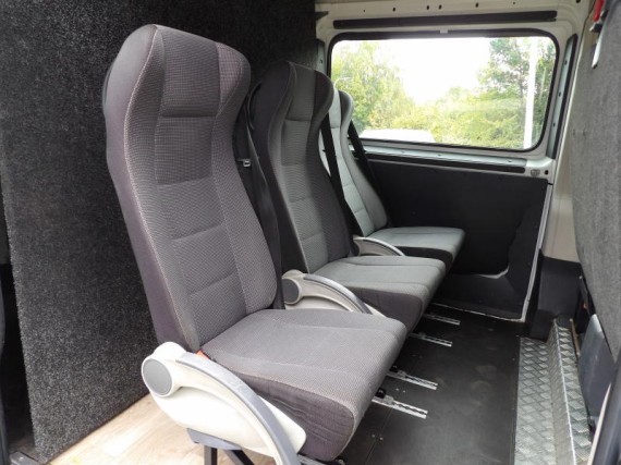 Peugeot Boxer L2H2, 2,0 130k 6 míst (foto 10)