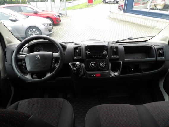 Peugeot Boxer L2H2, 2,0 130k 6 míst (foto 13)