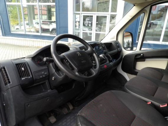 Peugeot Boxer L2H2, 2,0 130k 6 míst (foto 12)