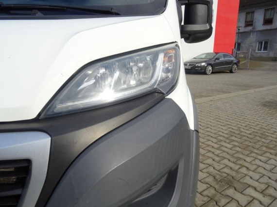 Peugeot Boxer L4H2 7 míst 2,0 BlueHDi 160k (foto 21) Peugeot Boxer L4H2 7 míst 2,0 BlueHDi 160k (foto 21)