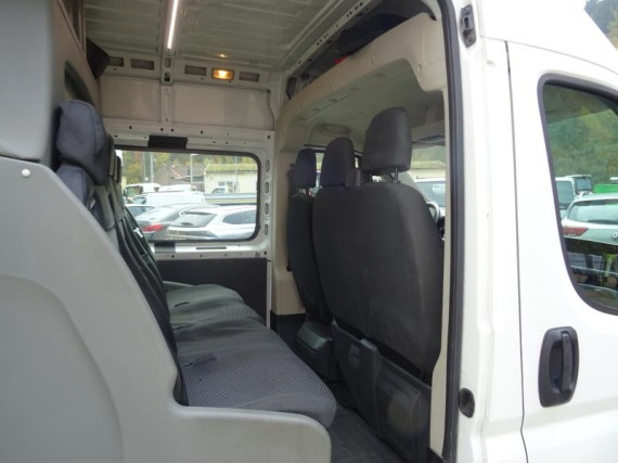 Peugeot Boxer L4H2 7 míst 2,0 BlueHDi 160k (foto 7) Peugeot Boxer L4H2 7 míst 2,0 BlueHDi 160k (foto 7)