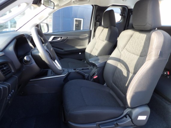 Isuzu D-Max Space Cab LS 4x4 (foto 36)