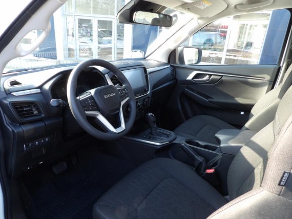 Isuzu D-Max Space Cab LS 4x4 (foto 37)