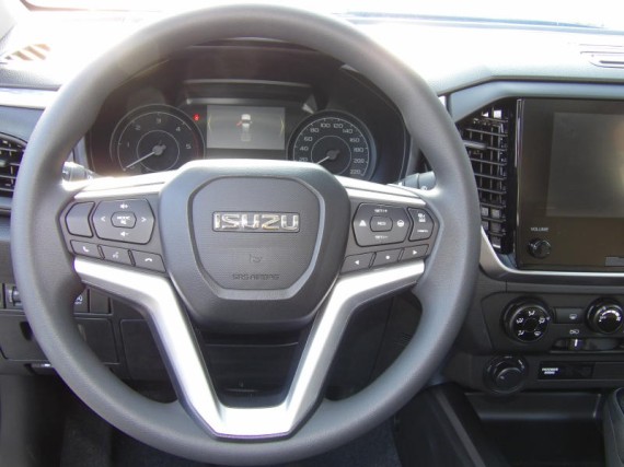 Isuzu D-Max Space Cab LS 4x4 (foto 39)