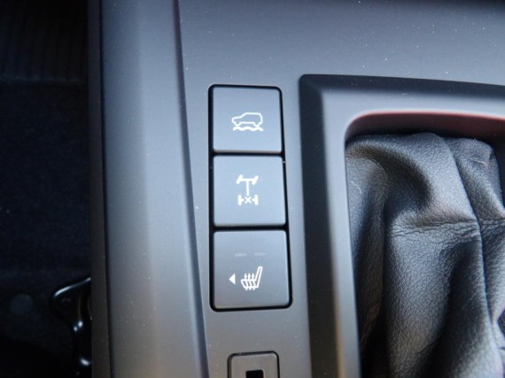 Isuzu D-Max Space Cab LS 4x4 (foto 45)