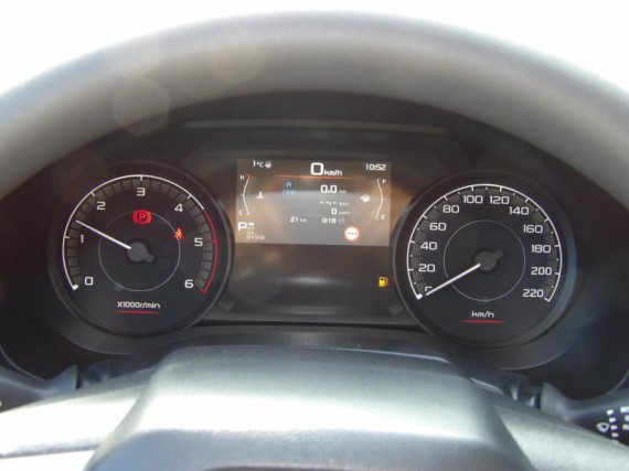 Isuzu D-Max L Single Cab  4x4 A/T (foto 1)