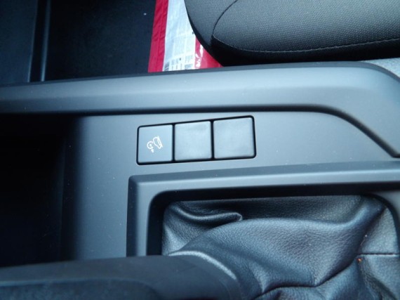 Isuzu D-Max L Single Cab  4x4 A/T (foto 18)