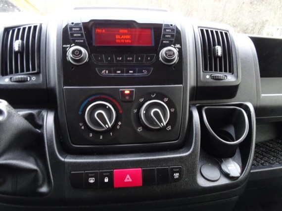 Peugeot Boxer dvoukabina 3s sklápěč 3,0 HDi (foto 13)