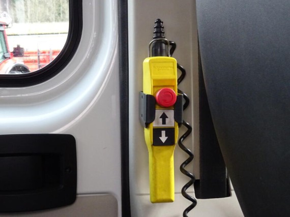 Peugeot Boxer dvoukabina 3s sklápěč 3,0 HDi (foto 20)