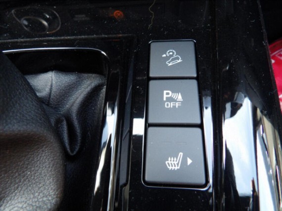 Isuzu D-Max V-Cross Double Cab 4x4 A/T (foto 40)