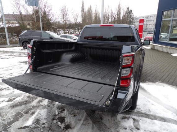 Isuzu D-Max V-Cross Double Cab 4x4 A/T (foto 12)