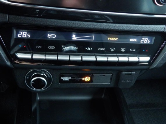 Isuzu D-Max V-Cross Double Cab 4x4 A/T (foto 34)