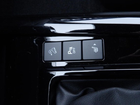 Isuzu D-Max V-Cross Double Cab 4x4 A/T (foto 29)