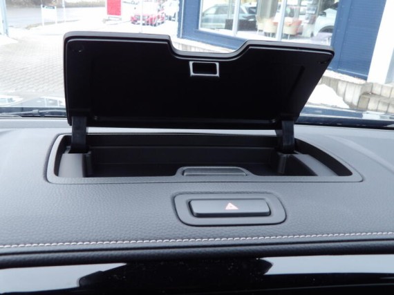 Isuzu D-Max V-Cross Double Cab 4x4 A/T (foto 33)