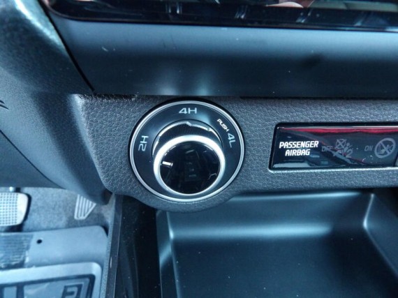 Isuzu D-Max V-Cross Double Cab 4x4 A/T (foto 14)