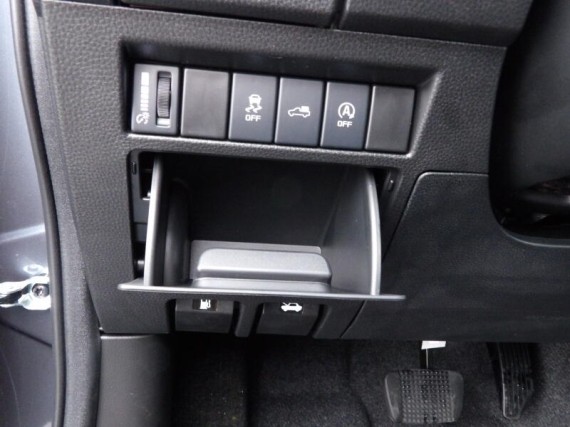 Isuzu D-Max V-Cross Double Cab 4x4 A/T (foto 23)