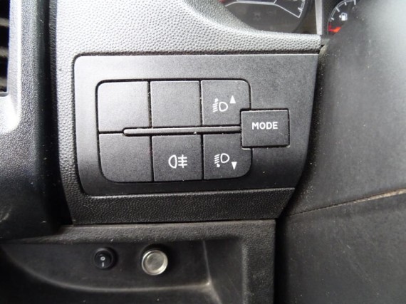 Peugeot Boxer Furgon L2H2 2,0 BlueHDi 160k (foto 10)