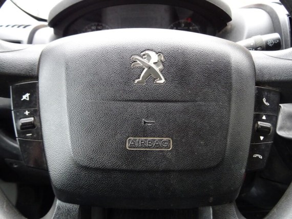 Peugeot Boxer Furgon L2H2 2,0 BlueHDi 160k (foto 14)