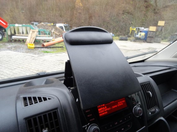 Peugeot Boxer Furgon L2H2 2,0 BlueHDi 160k (foto 17)