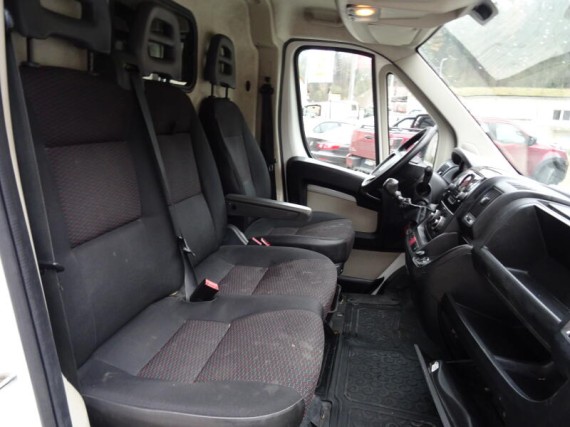 Peugeot Boxer Furgon L2H2 2,0 BlueHDi 160k (foto 19)