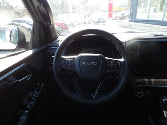 Isuzu D-Max V-Cross Double Cab 4x4 A/T (foto 6)