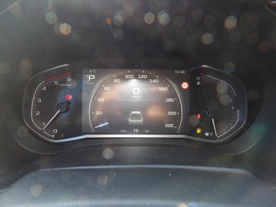 Isuzu D-Max V-Cross Double Cab 4x4 A/T (foto 12)