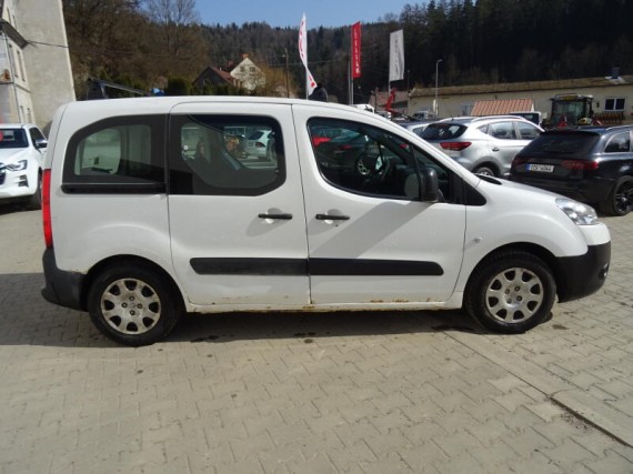 Peugeot Partner Tepee 1,6 HDi 74k MAN6 (foto 10)