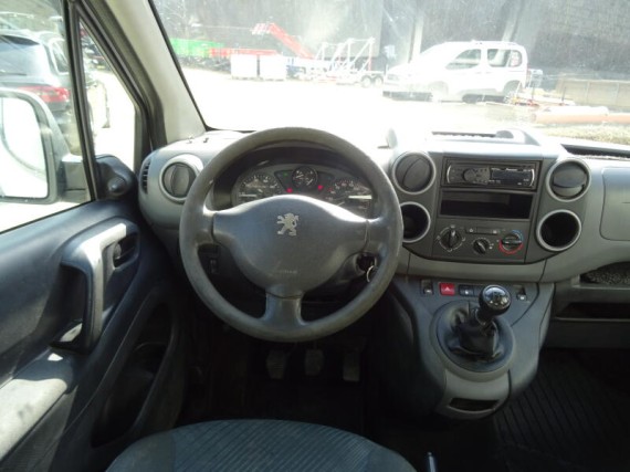 Peugeot Partner Tepee 1,6 HDi 74k MAN6 (foto 14)