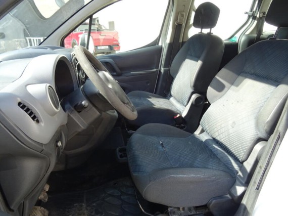 Peugeot Partner Tepee 1,6 HDi 74k MAN6 (foto 18)