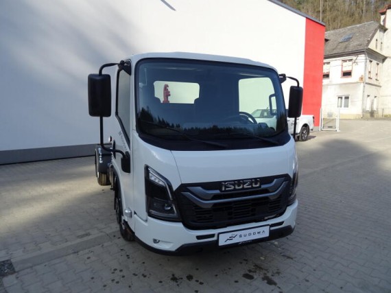 Isuzu M27 3.0L, hákový nosič kontejnerů (foto 1)