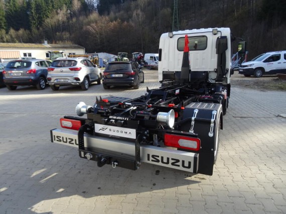 Isuzu M27 3.0L, hákový nosič kontejnerů (foto 11)