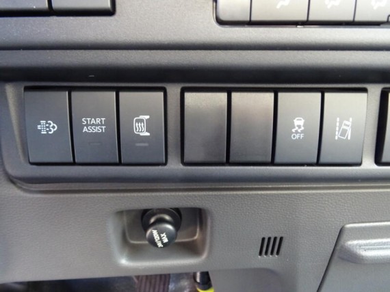 Isuzu M27 3.0L, hákový nosič kontejnerů (foto 31)