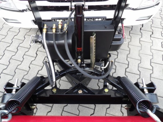 Isuzu M27 3,0L 150k MAN5 3s sklápěč (foto 47)