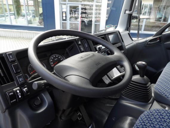 Isuzu M27 3,0L 150k MAN5 3s sklápěč (foto 41)