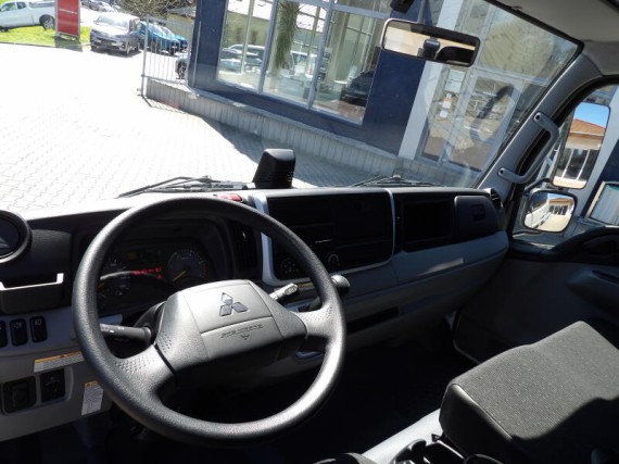 Mitsubishi Canter FUSO 9C18 nosič kontejnerů (foto 20)