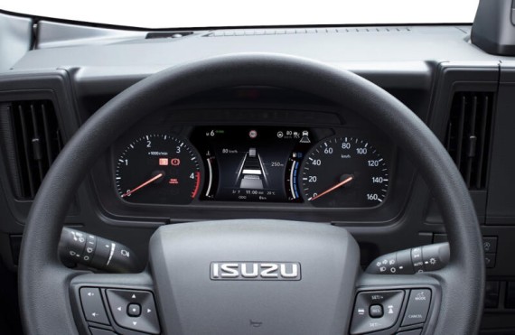 Isuzu M30 7,5t 3,0L 150k A/T 3s skl+ruka (foto 11)