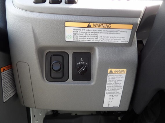 Mitsubishi Canter FUSO 9C18 nosič kontejnerů (foto 32)