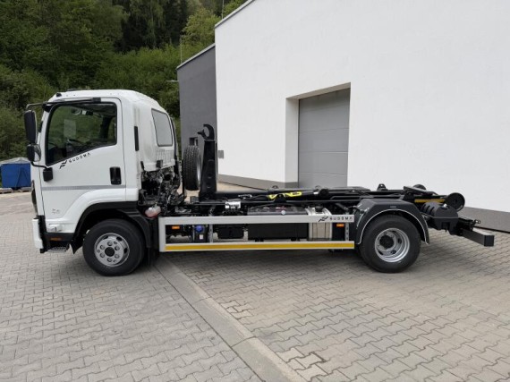 Isuzu F11 5.2L, 240k, MT6, Hákový nosič (foto 5)