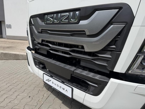 Isuzu F11 5.2L, 240k, MT6, Hákový nosič (foto 14)
