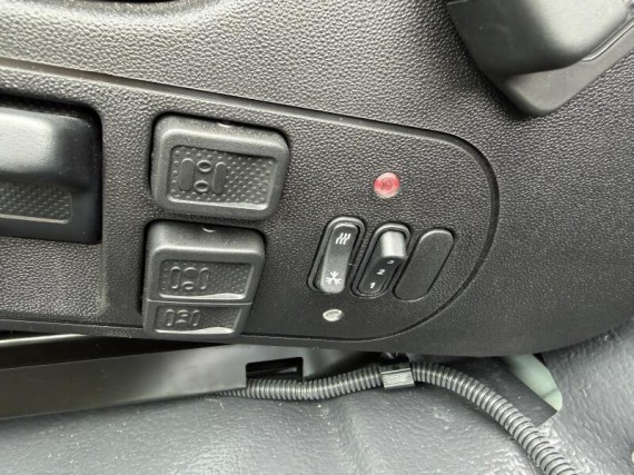 Isuzu F11 5.2L, 240k, MT6, Hákový nosič (foto 17)