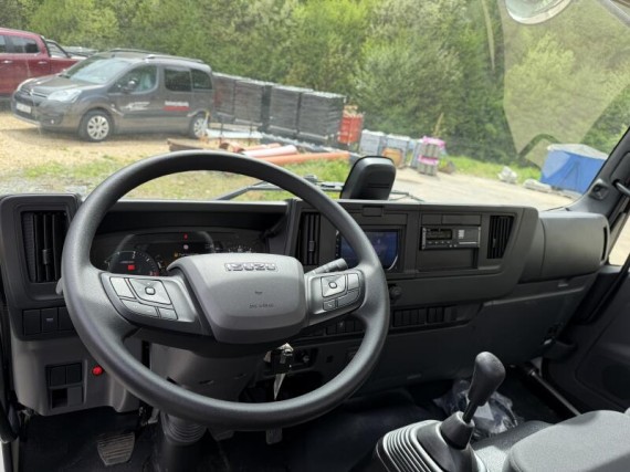 Isuzu F11 5.2L, 240k, MT6, Hákový nosič (foto 19)