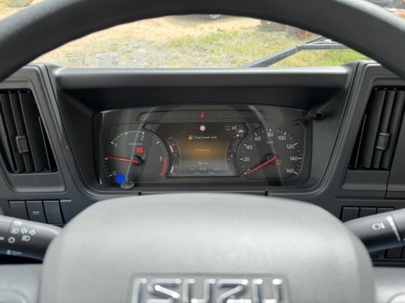 Isuzu F11 5.2L, 240k, MT6, Hákový nosič (foto 20)
