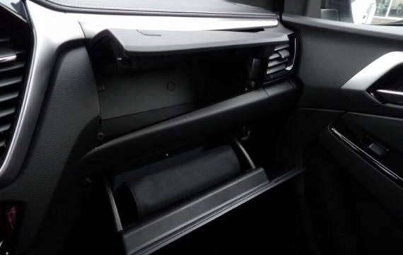 Isuzu D-Max LSE 2.2L 163K 4x4 8st. A/T (foto 25)
