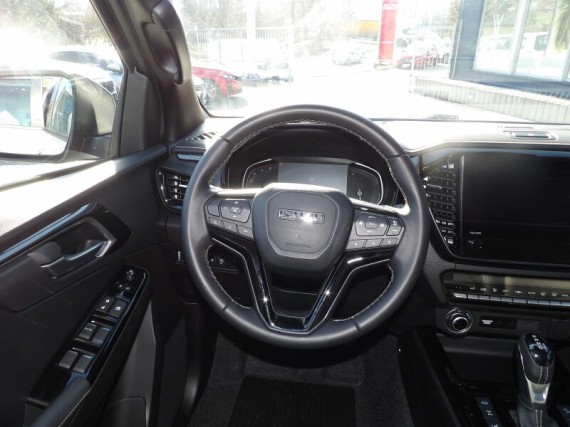 Isuzu D-Max V-Cross 2.2L 163K 4x4 8st. A/T (foto 6)