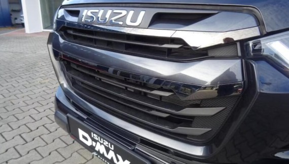 Isuzu D-Max V-Cross 2.2L 163K 4x4 8st. A/T (foto 36)